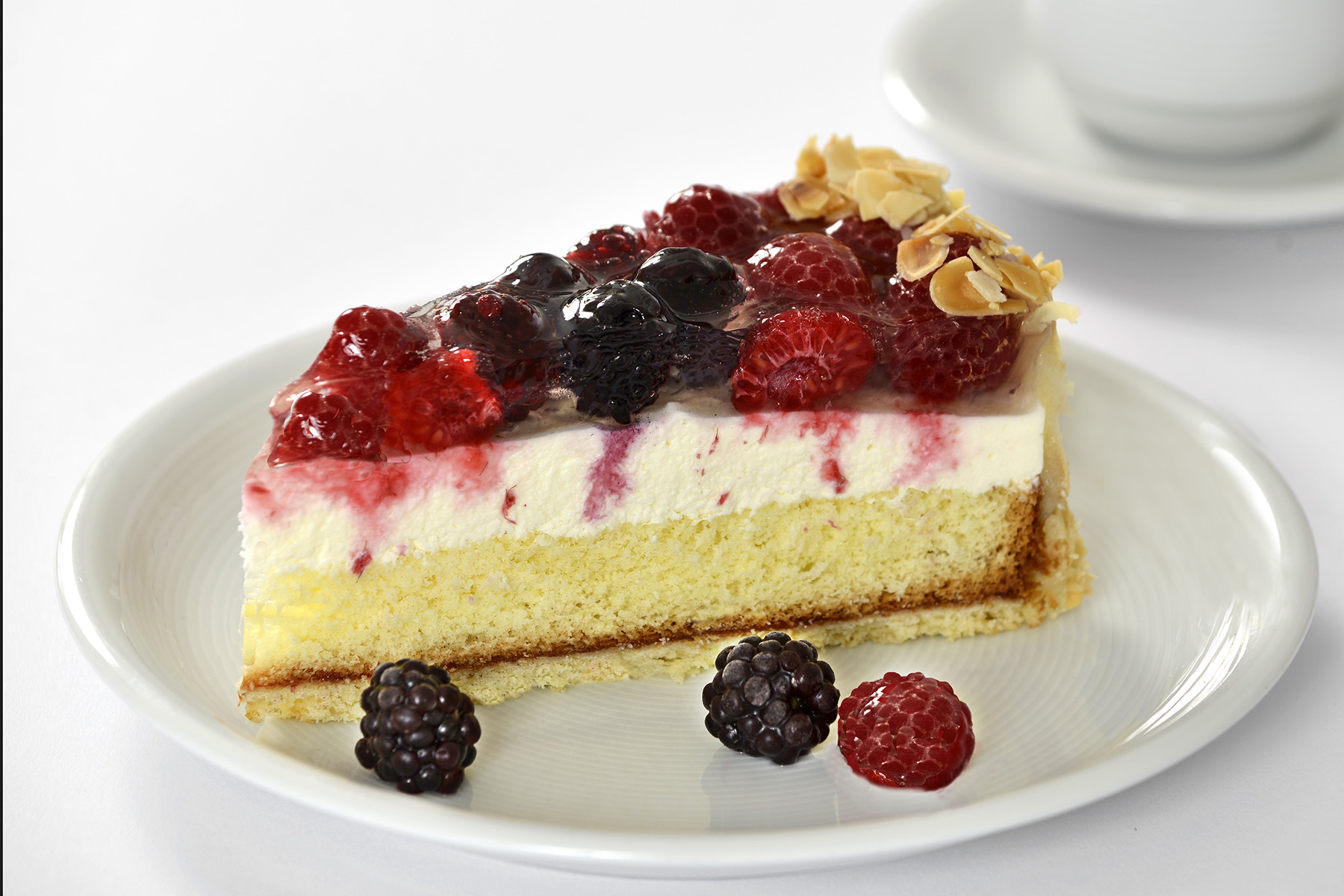 Obstkuchen Himbeere-Brombeere Stück